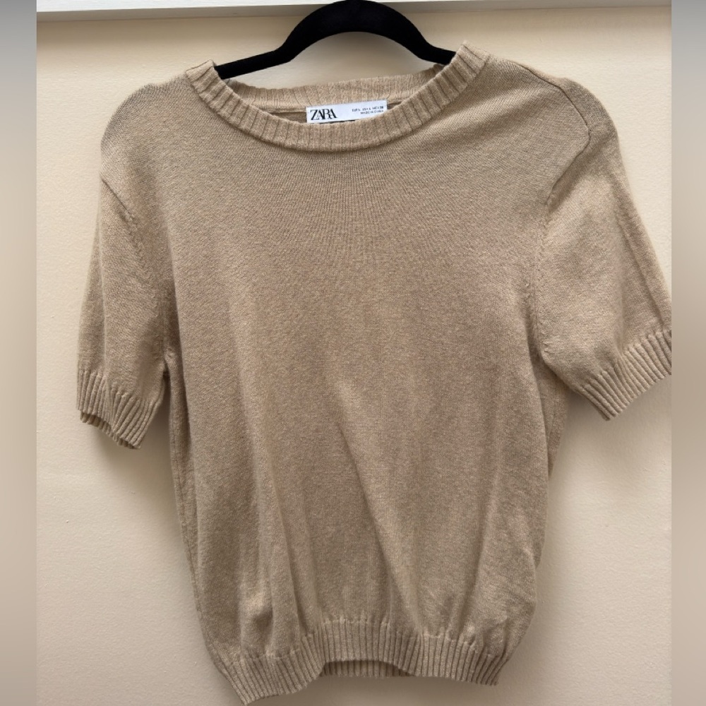 Zara sweater knit short sleeved shirt